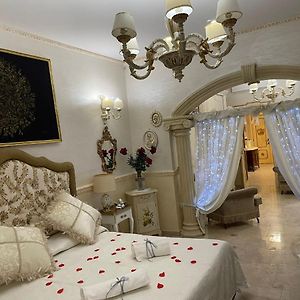 Kamer met een King Size Bed